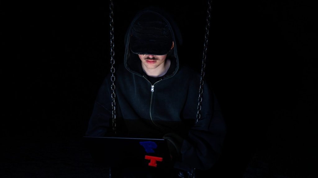 Online Anonymity